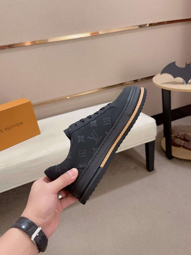LV 1ACEZ4 Louis Vuitton Men Beverly Hills Sneaker L62347 - Male-38 - View 5