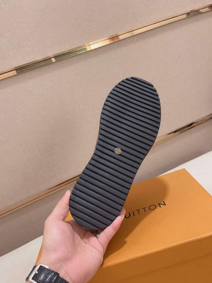LV 1ACEZ4 Louis Vuitton Men Beverly Hills Sneaker L62347