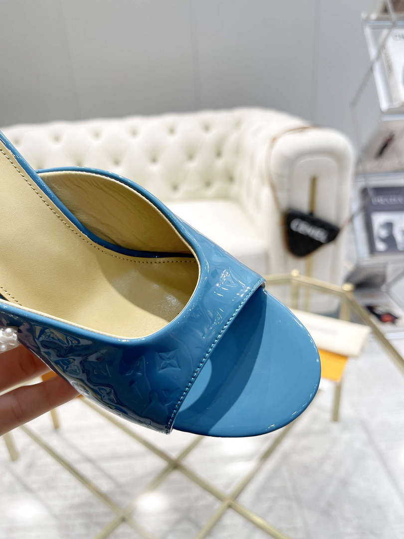 LV 1ACJ6P Louis Vuitton Women's Shoes Super Mule L75220
