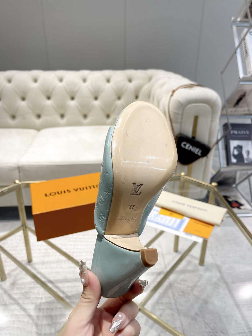 LV 1ACJ74 Louis Vuitton Women's Shoes Super Mule L75217