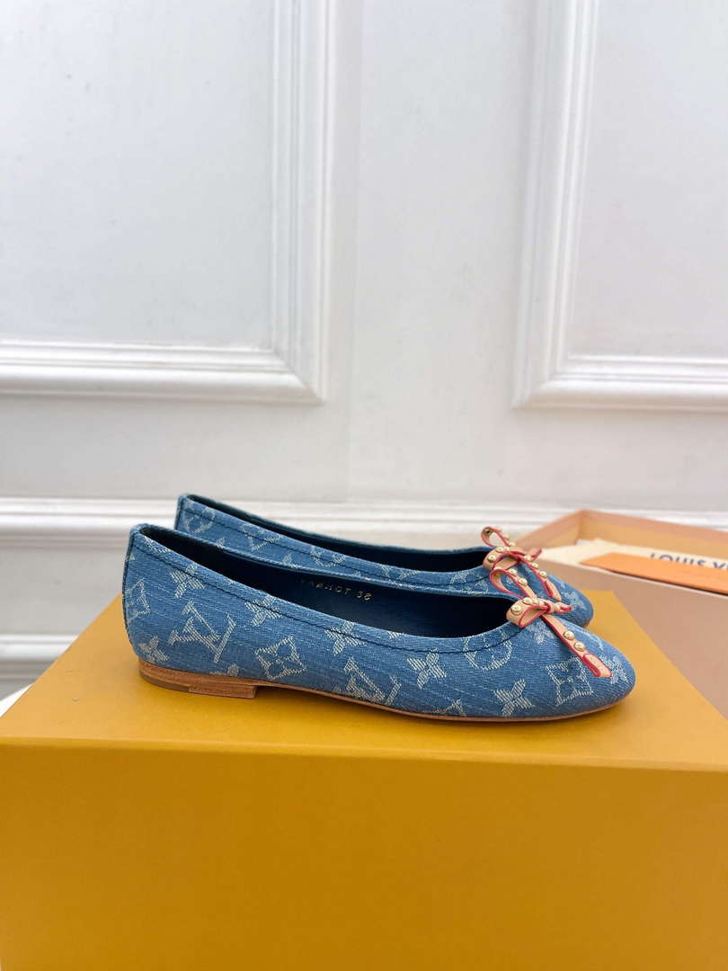 LV 1ACK97 Louis Vuitton Nina Flat Ballerina L66384