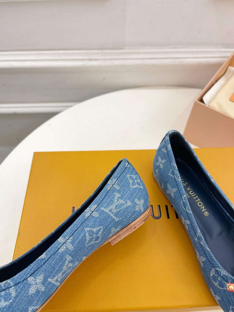 LV 1ACK97 Louis Vuitton Nina Flat Ballerina L66384