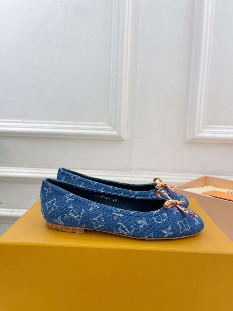 LV 1ACK97 Louis Vuitton Nina Flat Ballerina L66385