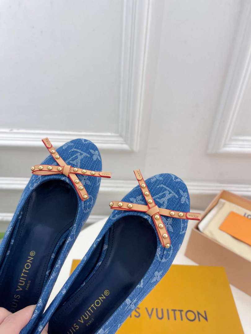 LV 1ACK97 Louis Vuitton Nina Flat Ballerina L66385