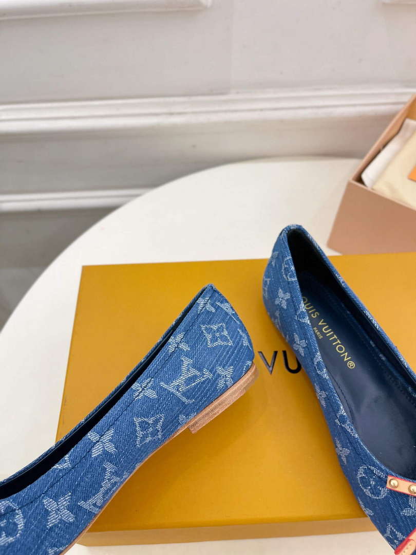 LV 1ACK97 Louis Vuitton Nina Flat Ballerina L66385