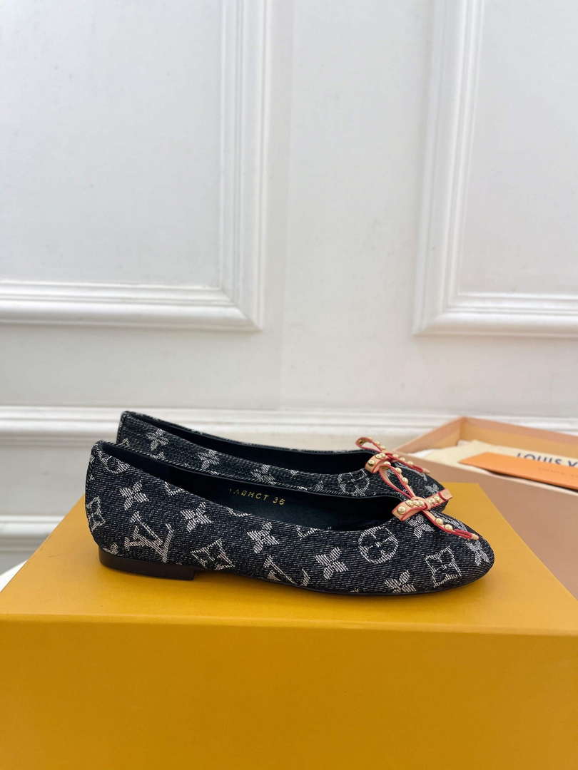 LV 1ACK97 Louis Vuitton Nina Flat Ballerina L66386