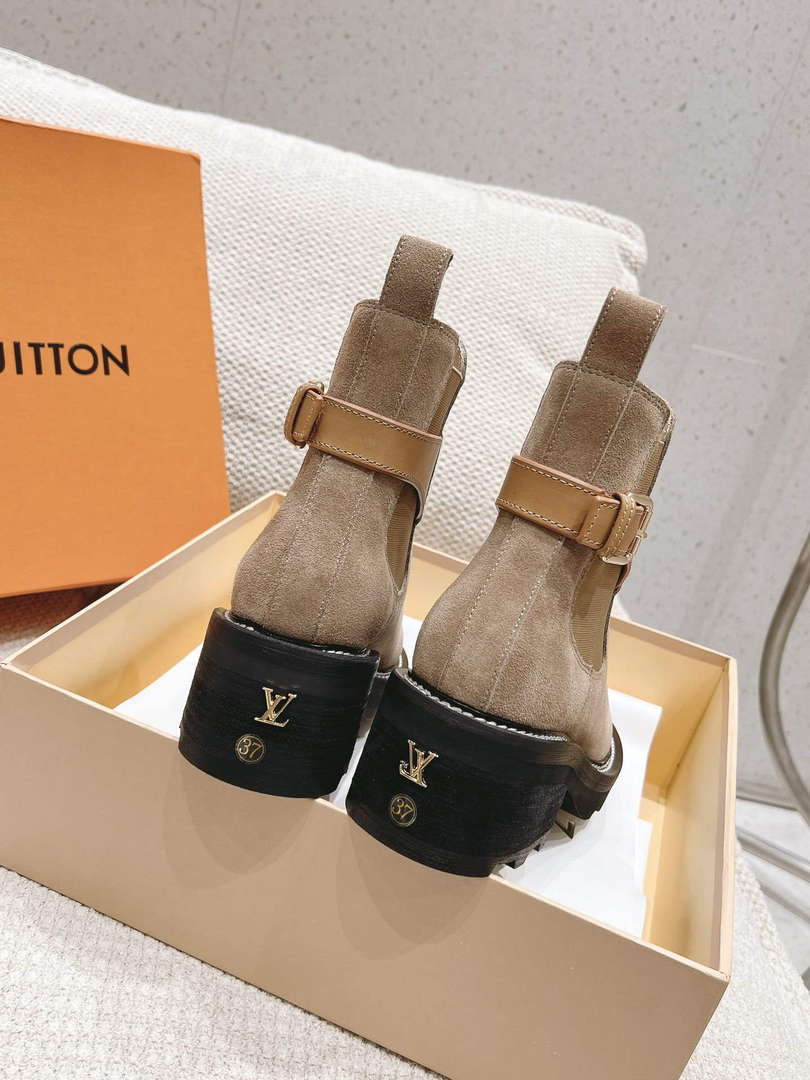 LV 1ACKCJ Louis Vuitton Women's LV Beaubourg Ankle Boot L67327