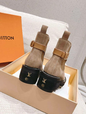 LV 1ACKCJ Louis Vuitton Women's LV Beaubourg Ankle Boot L67327 - 35 - View 9