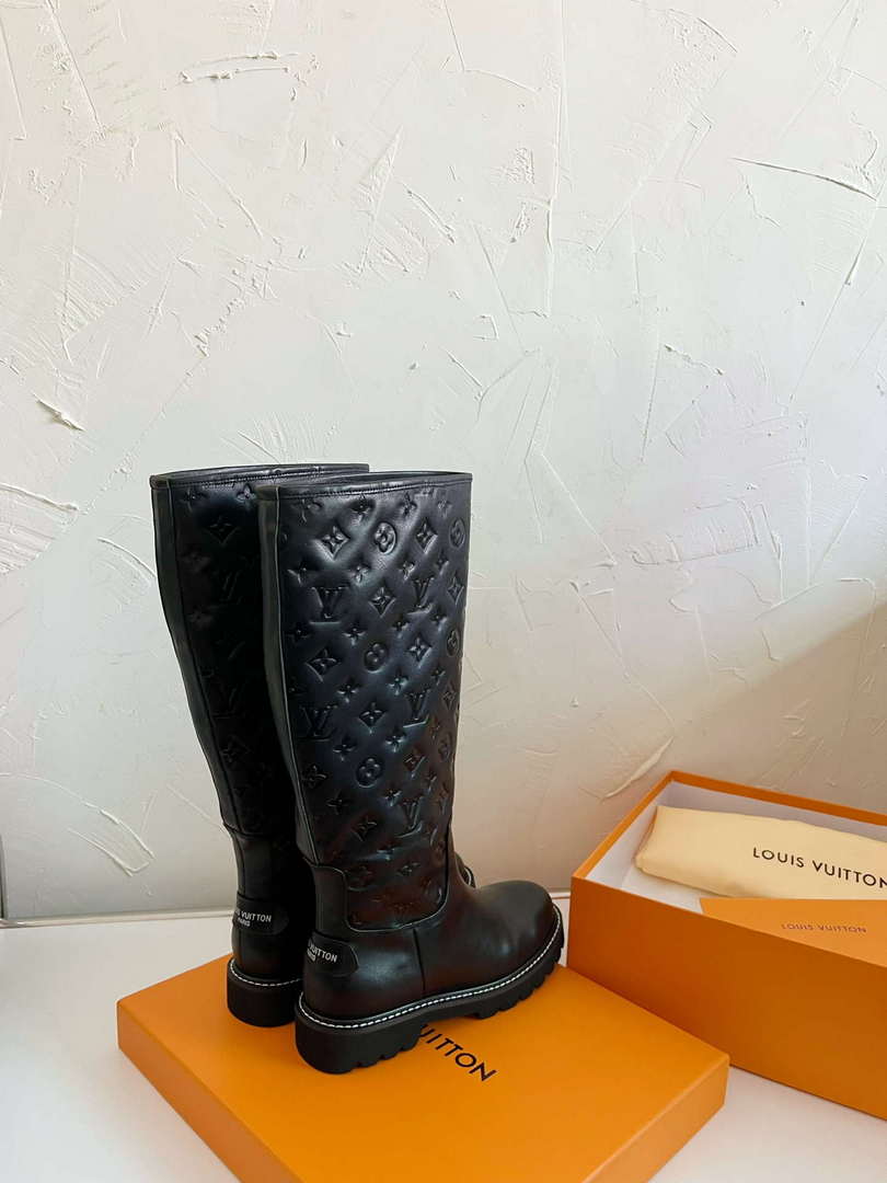 LV 1ADD2Q Louis Vuitton Territory Flat High Boot L88290