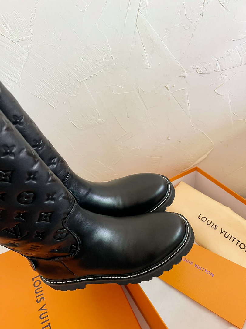 LV 1ADD2Q Louis Vuitton Territory Flat High Boot L88290