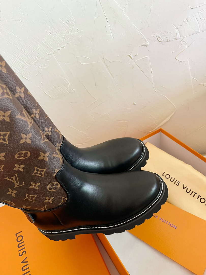 LV 1ADD2Q Louis Vuitton Territory Flat High Boot L88291