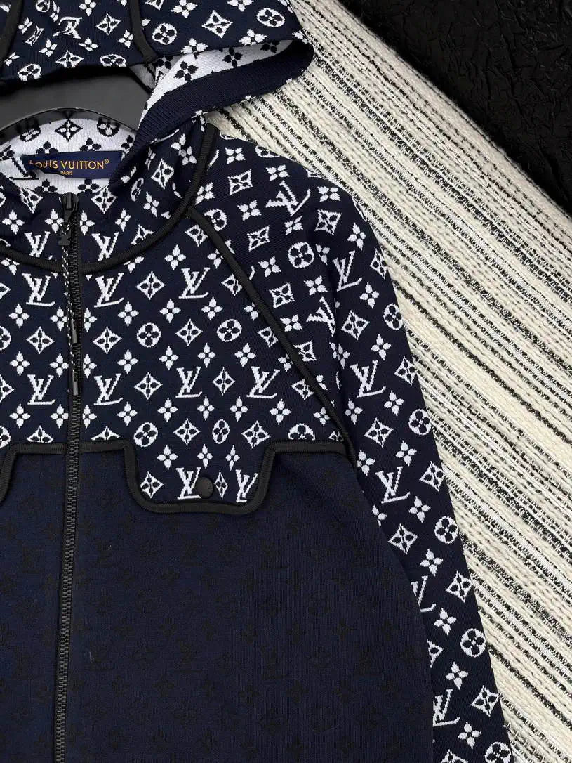 LV 1AI789 Louis Vuitton Women Monogram Jacquard Knit Hoodie cardigan L55803