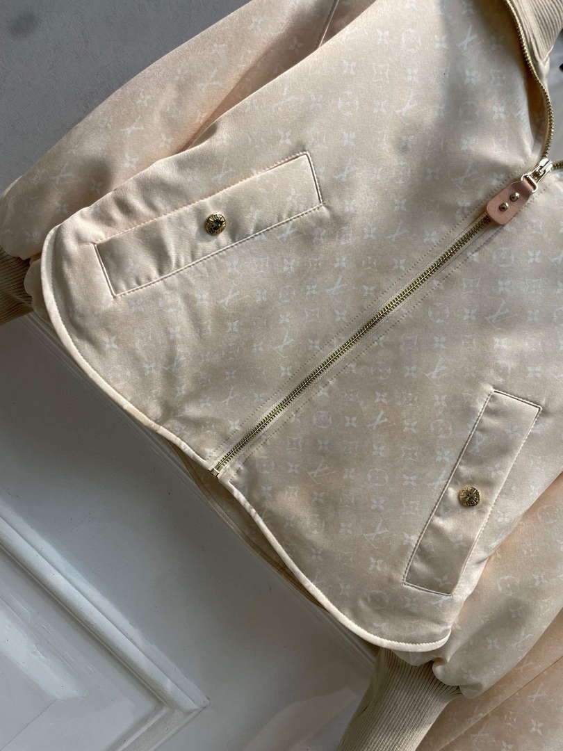 LV 1AFFB3 Louis Vuitton Monogram Cloud Bomber Jacket Suit L82470