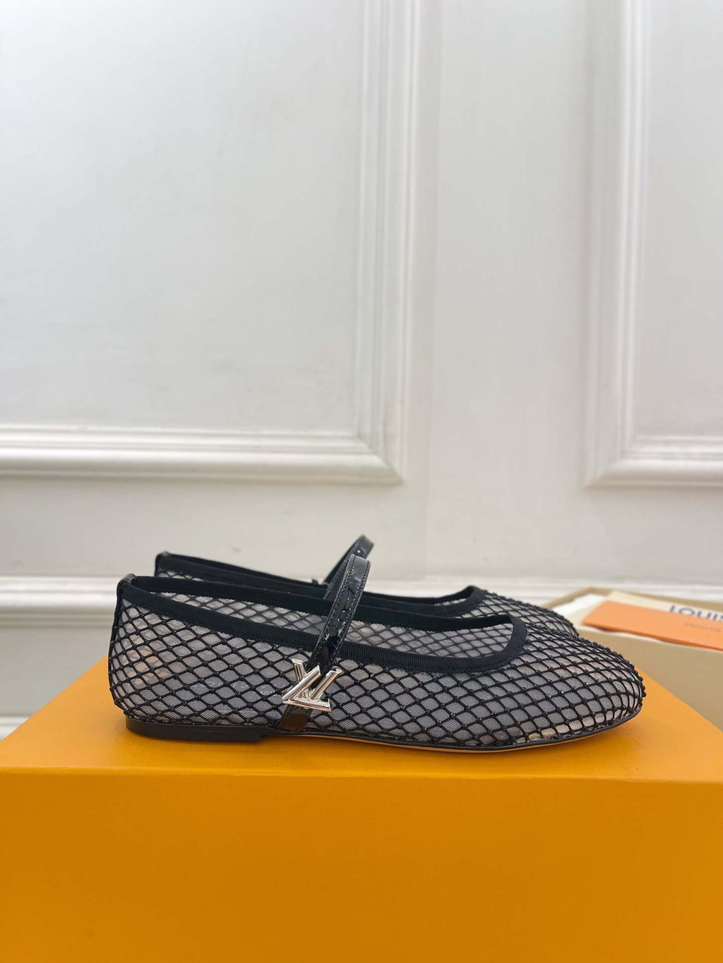 LV 1AGZ15 Louis Vuitton Romy Flat Ballerina Shoes L66207