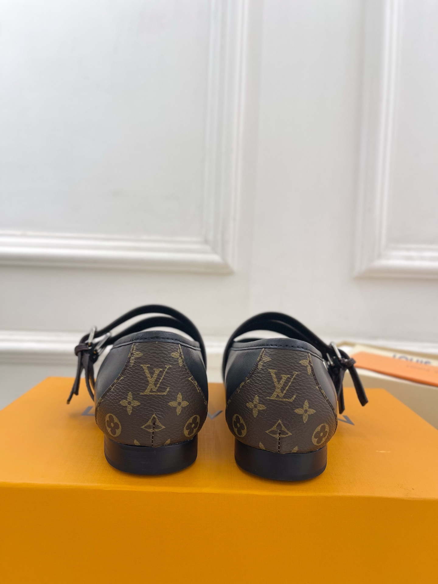 LV 1AIS36 Louis Vuitton Ballet Ballerina Shoes L66204