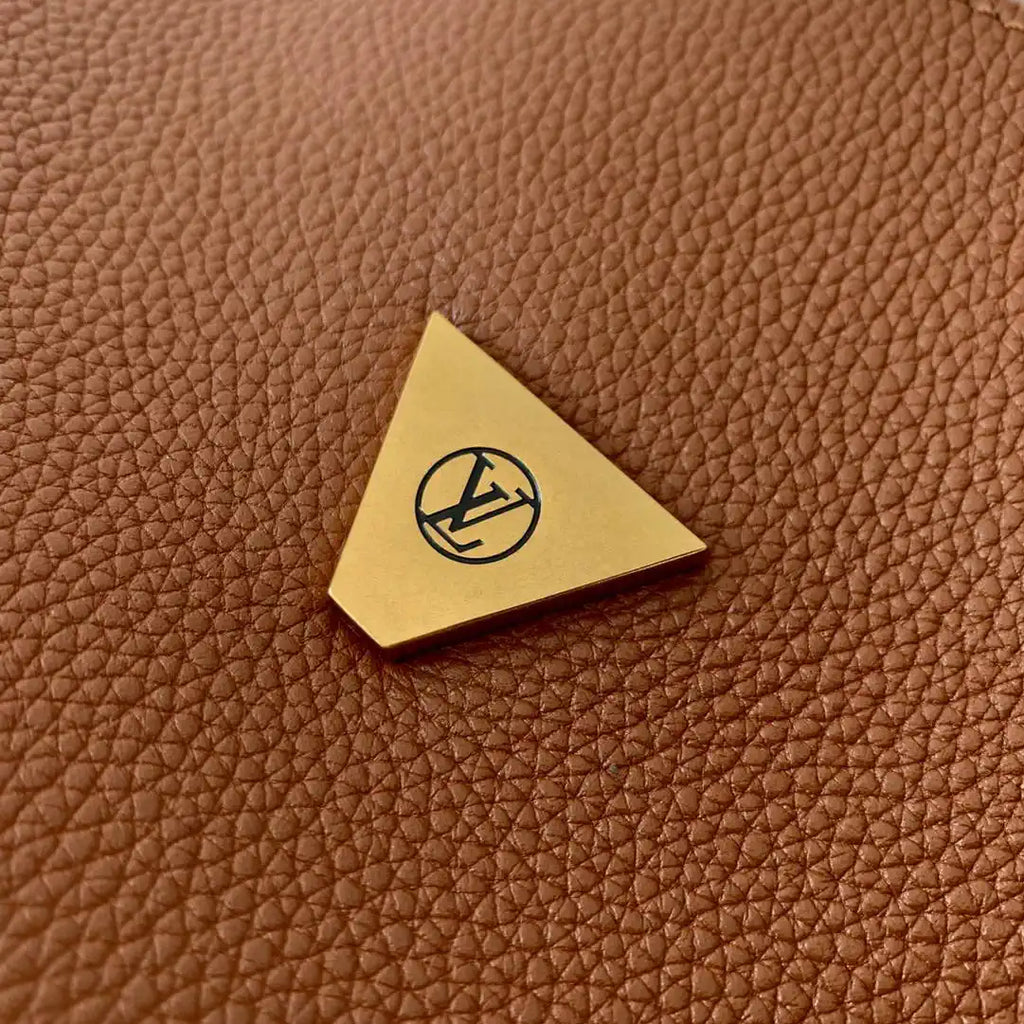 LV M24640 Louis Vuitton Soft Twist Brown