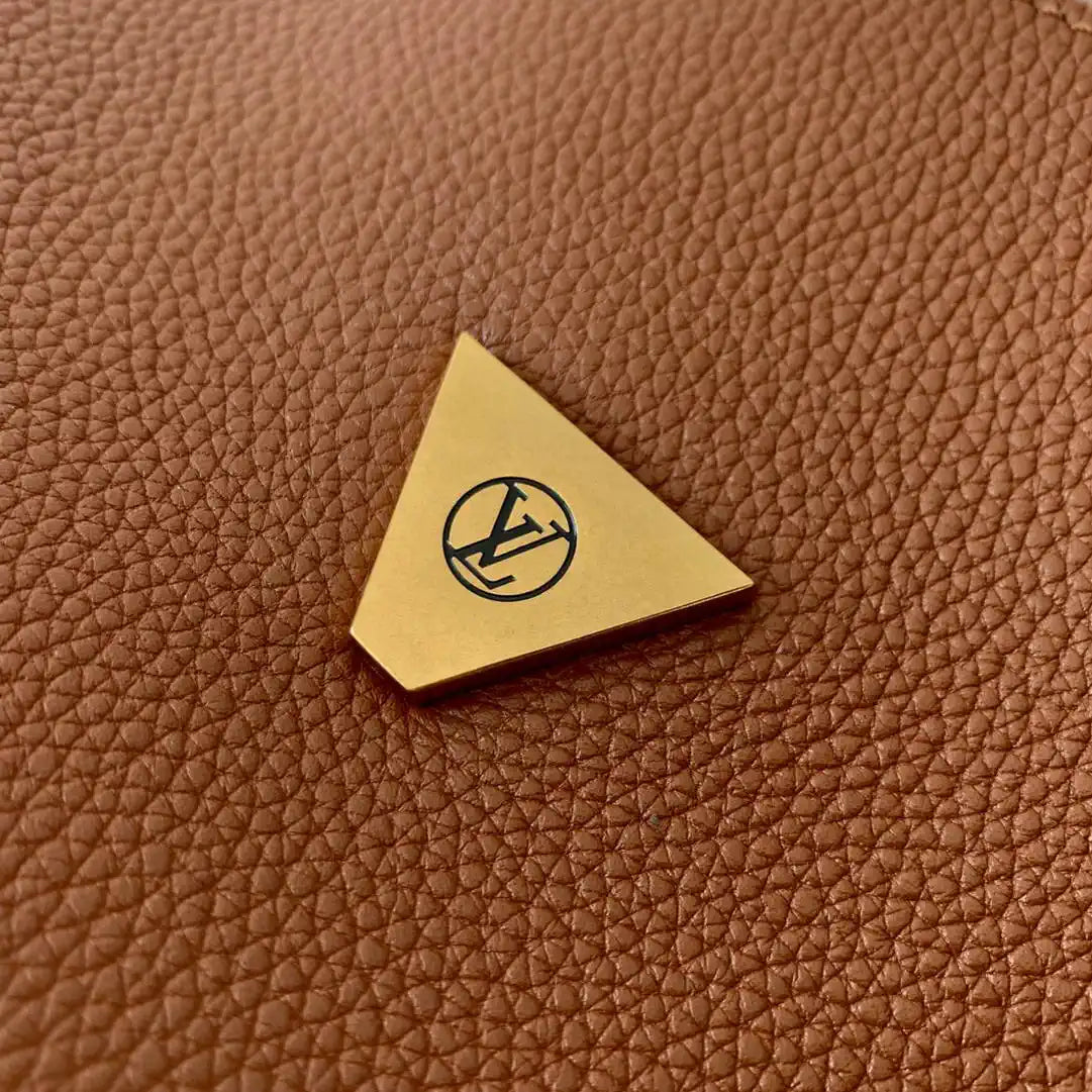 LV M24640 Louis Vuitton Soft Twist Brown