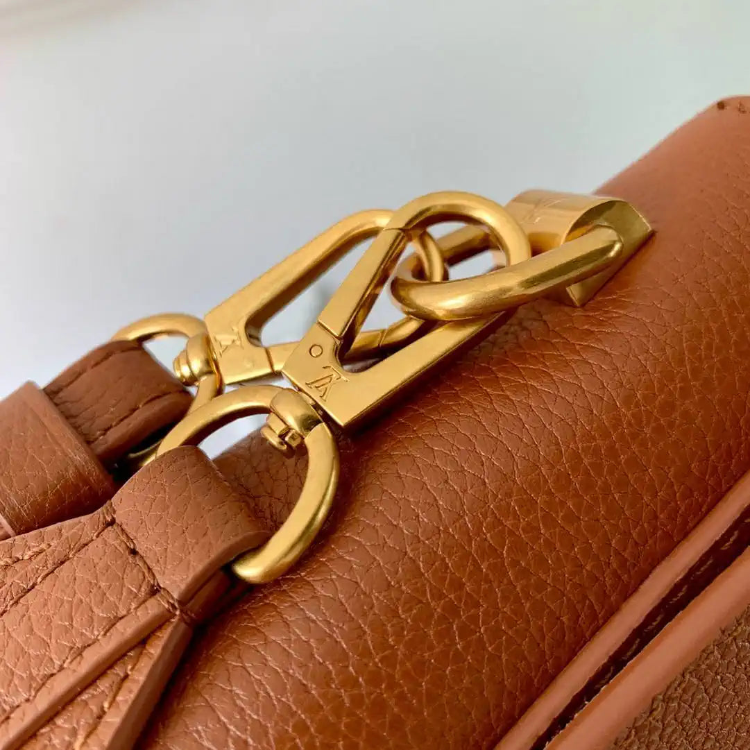 LV M24640 Louis Vuitton Soft Twist Brown