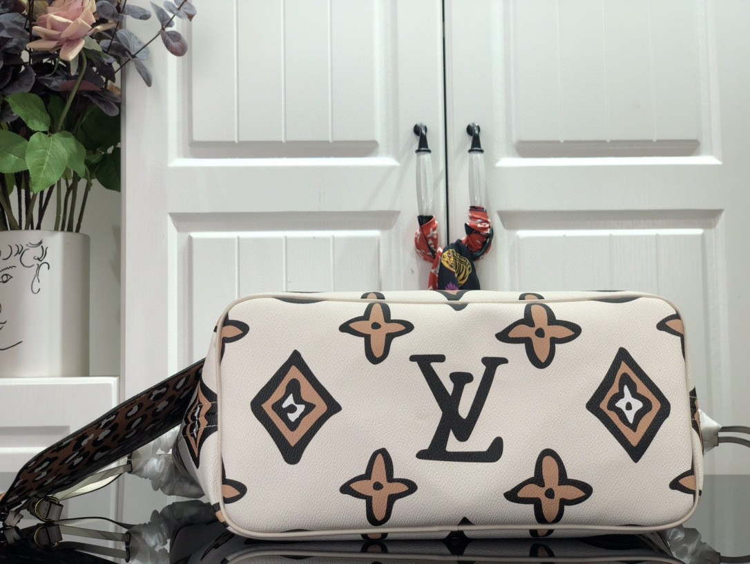 LV M45819 Louis Vuitton Neverfull MM Monogram Bag M45818 Creme - Default Title - View 4