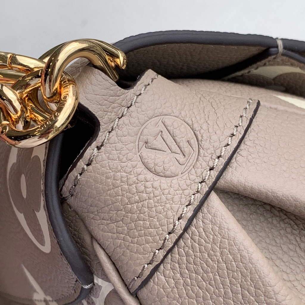LV M45836 Louis Vuitton M45859  Favorite Monogram Empreinte leather M45813 Gray Cream