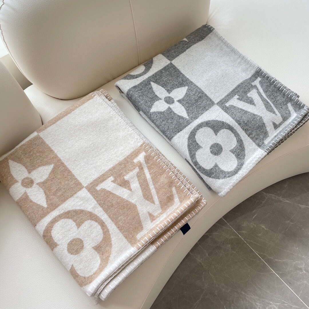 LV Avalon Rocabar Louis Vuitton Checkmate Blanket M77861 - Gris - View 2