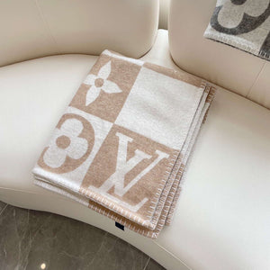 LV Avalon Rocabar Louis Vuitton Checkmate Blanket M77861 - Gris - View 4
