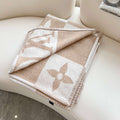 LV Avalon Rocabar Louis Vuitton Checkmate Blanket M77861 - Gris - View 1