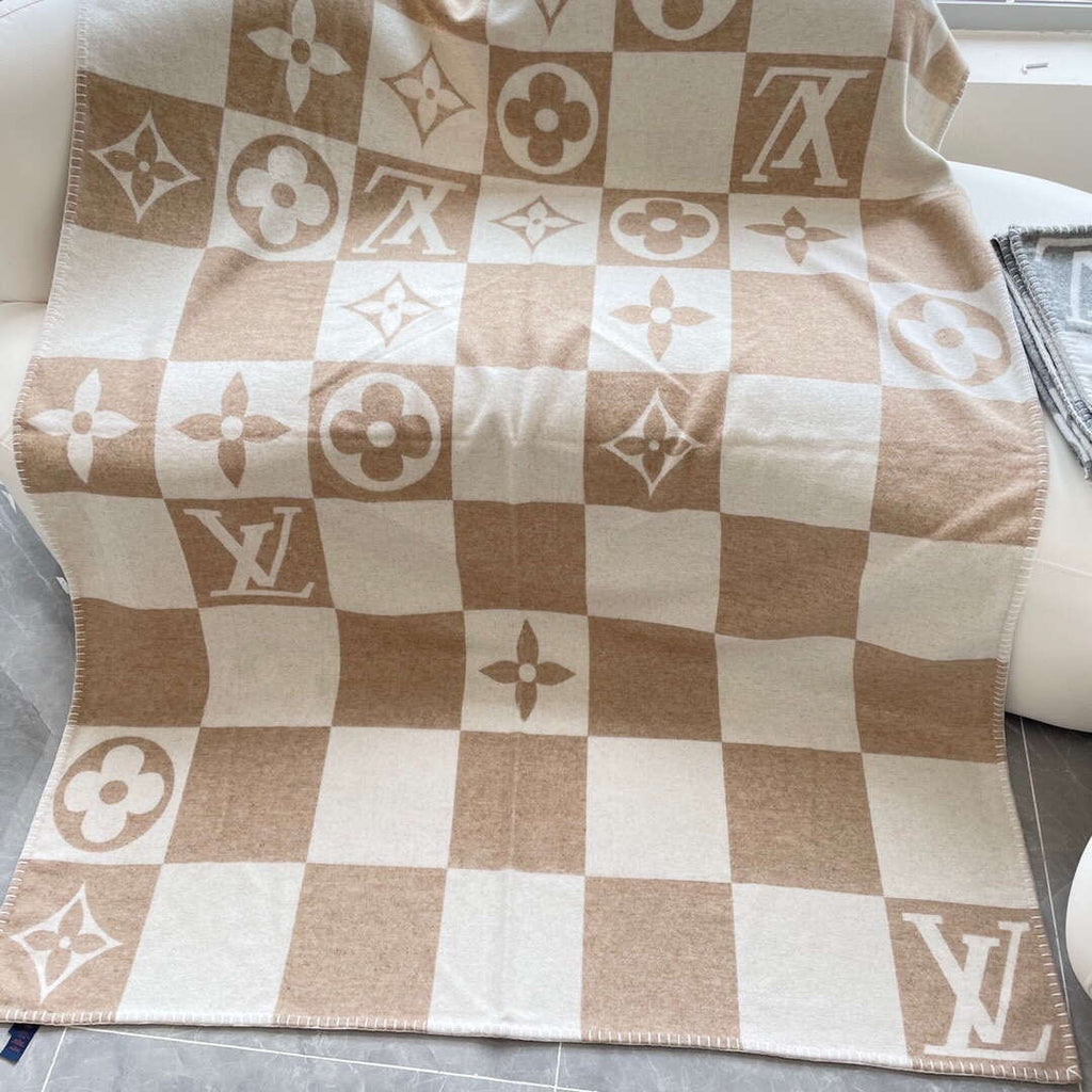 LV Avalon Rocabar Louis Vuitton Checkmate Blanket M77861