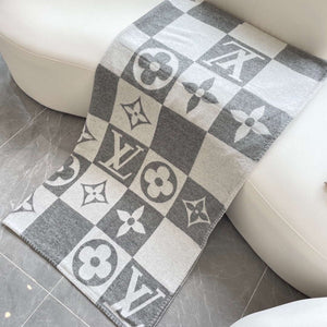 LV Avalon Rocabar Louis Vuitton Checkmate Blanket M77861 - Gris - View 13