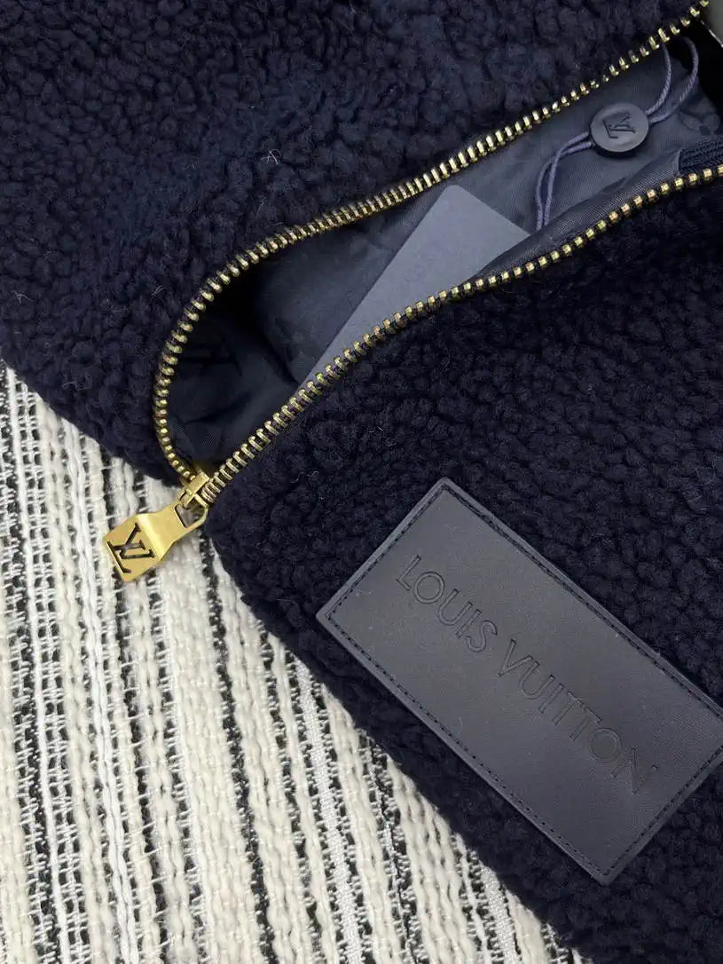 LV Coat Louis Vuitton Women Lambswool zipper Jacket L55801