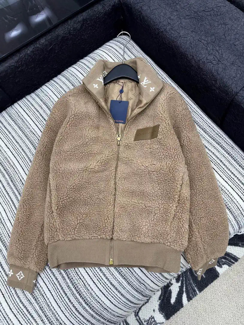 LV Coat Louis Vuitton Women Lambswool zipper Jacket L55802