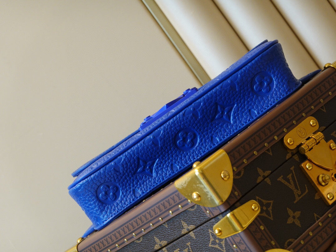 LV Louis Vuitton M58487 S Lock Sling Blue - Default Title - View 5