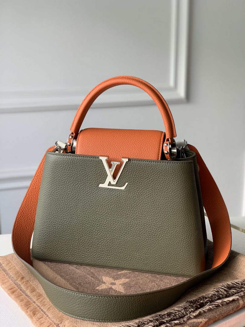 LV M57523 Louis Vuitton Capucines MM Handbag Green and Brown - Default Title - View 1