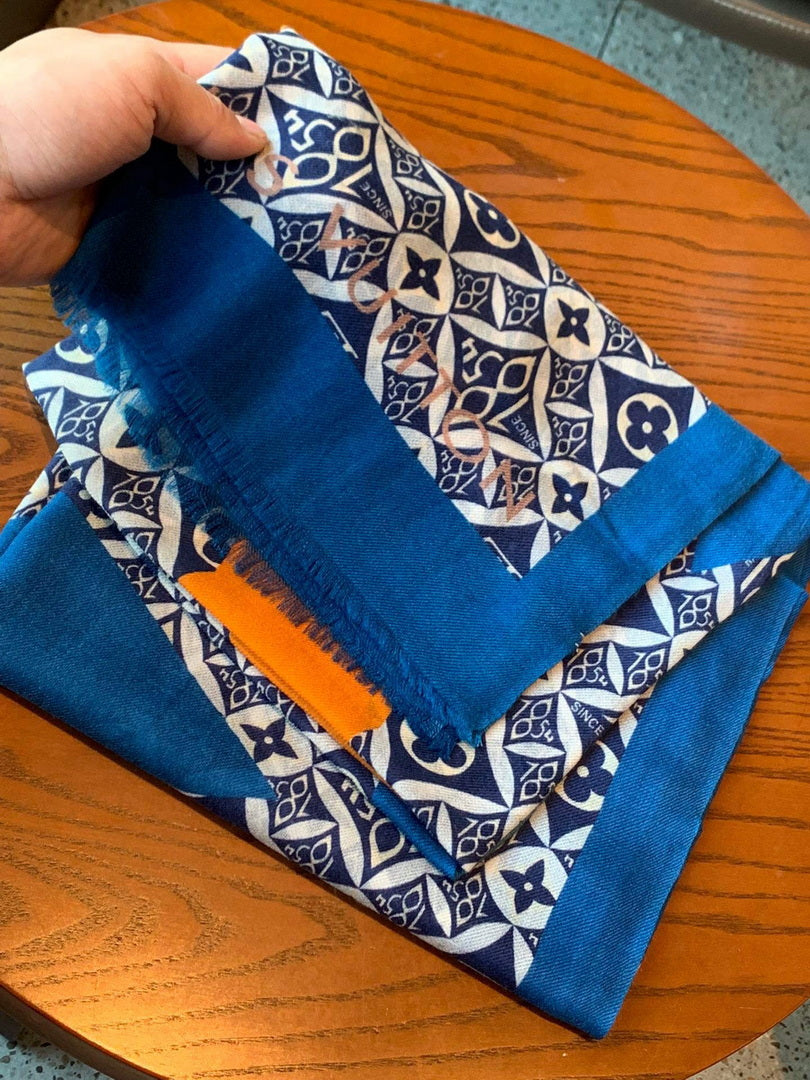 LV M00411 Louis Vuitton Fashion Printing Scarf Stole L60211
