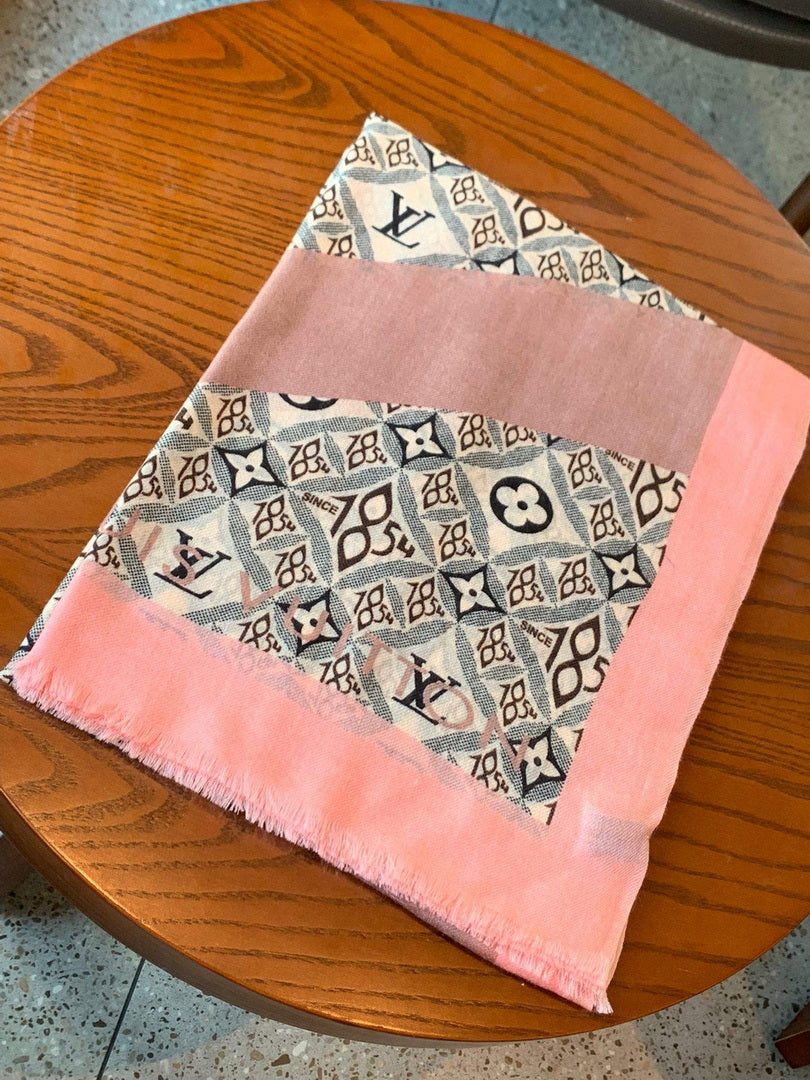 LV M00411 Louis Vuitton Fashion Printing Scarf Stole L60212