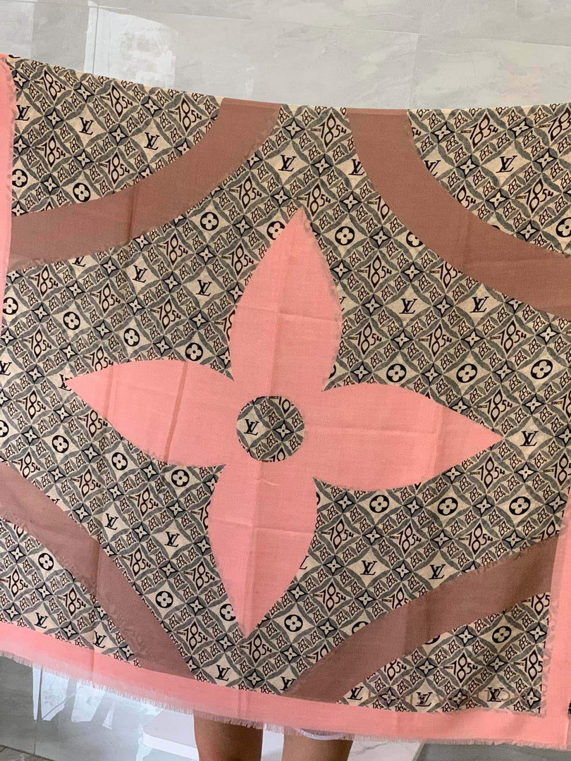 LV M00411 Louis Vuitton Fashion Printing Scarf Stole L60212