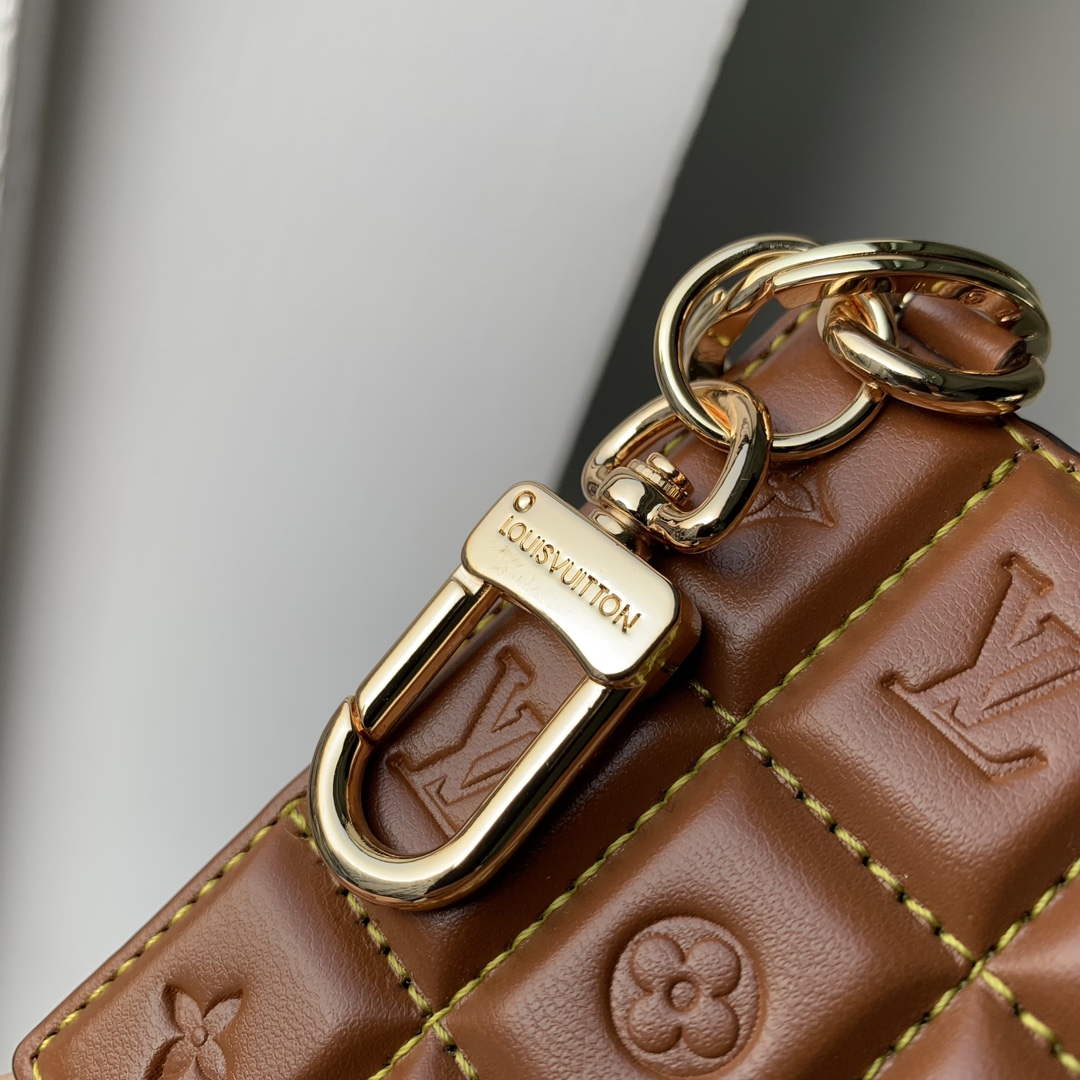 LV M01478 Louis Vuitton LV Chocolate Bar Figurine Key Holder and Bag Charm Brown