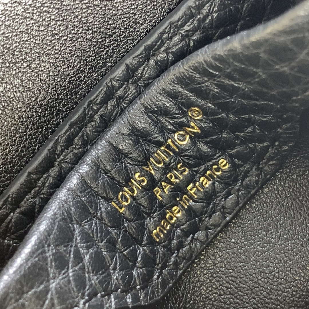 LV M02132 Louis Vuitton Capucines Micro Bag Black