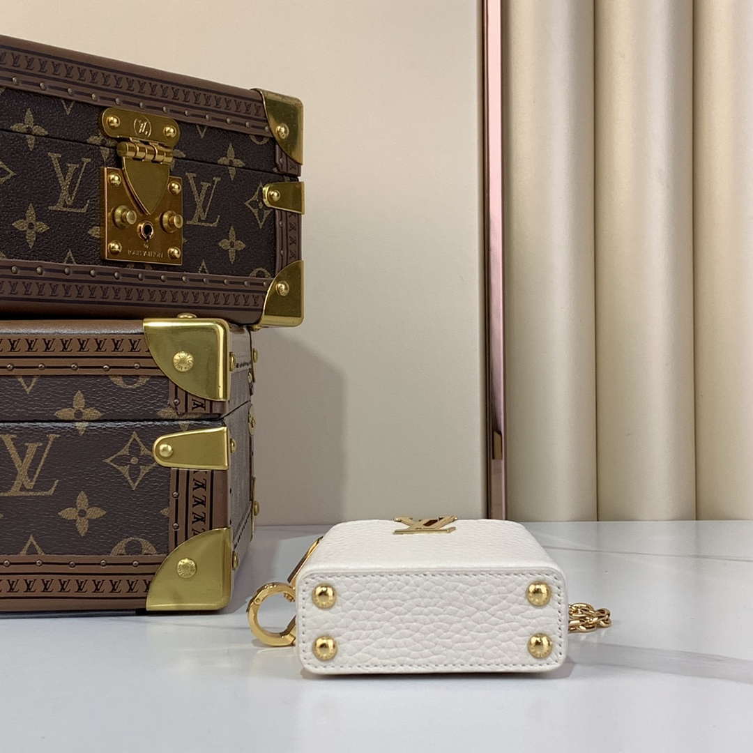 LV M02132 Louis Vuitton Capucines Micro Bag White - Default Title - View 4