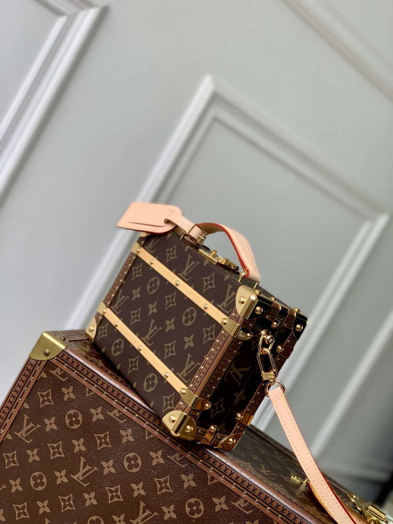 LV M11118 Louis Vuitton Handle Trunk Monogram - Default Title - View 2