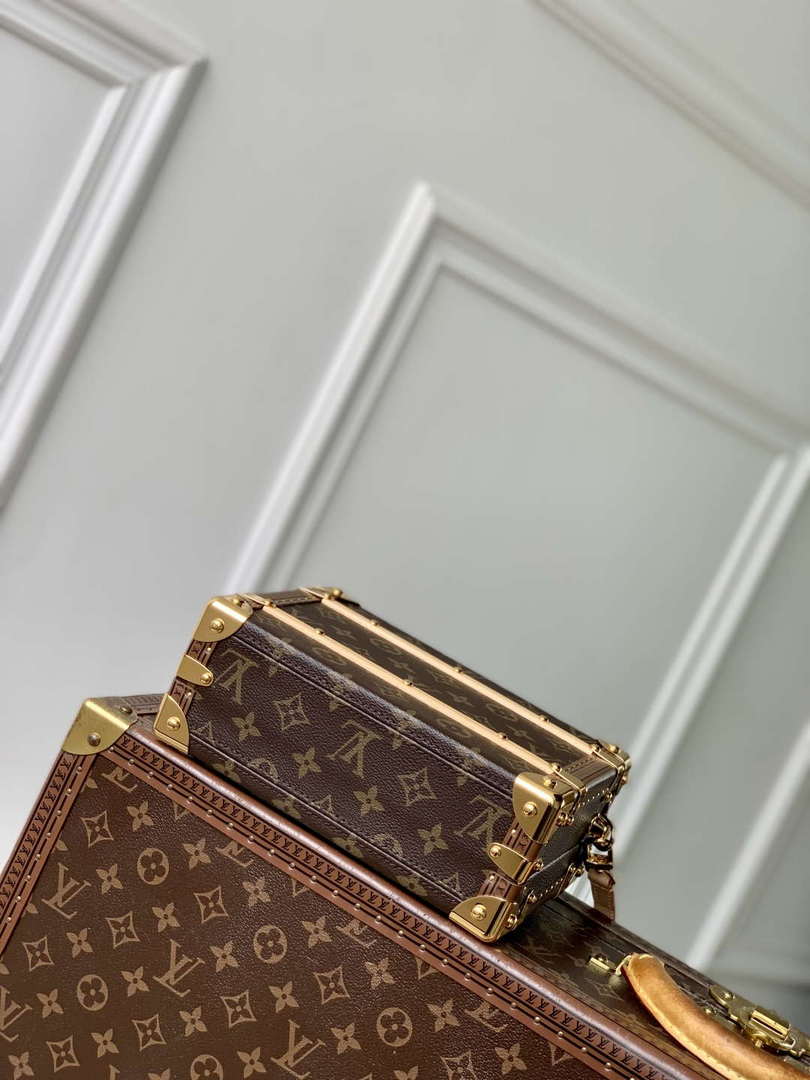 LV M11118 Louis Vuitton Handle Trunk Monogram - Default Title - View 4