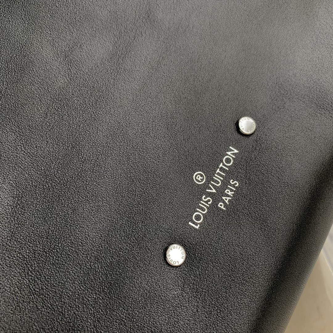 LV M11266 Louis Vuitton Atlantis MM Bag Black