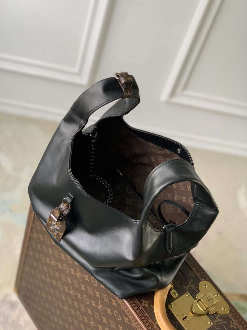 LV M11266 Louis Vuitton Atlantis MM Bag Black