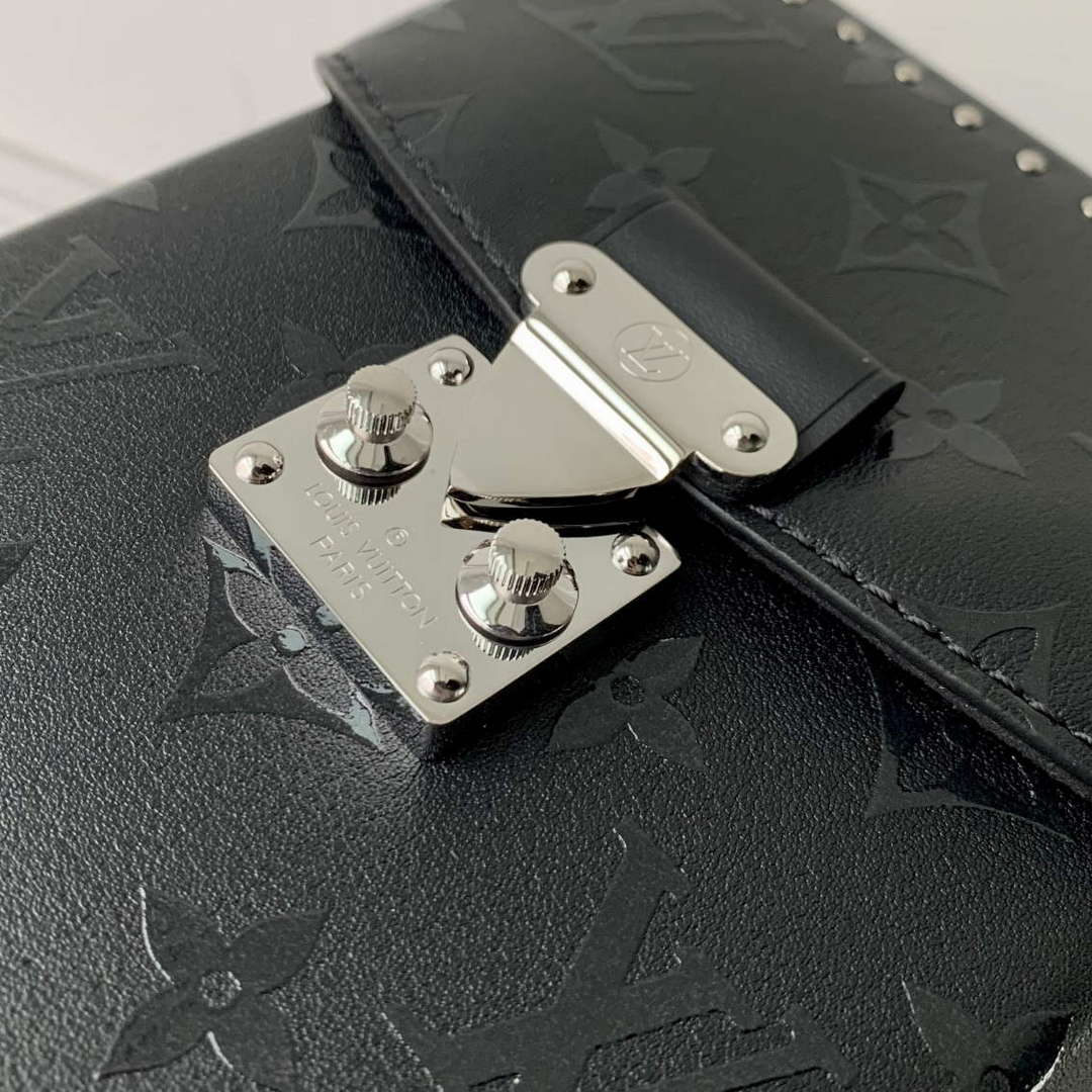 LV M11269 Louis Vuitton Camera Box Handbag Black - Default Title - View 6