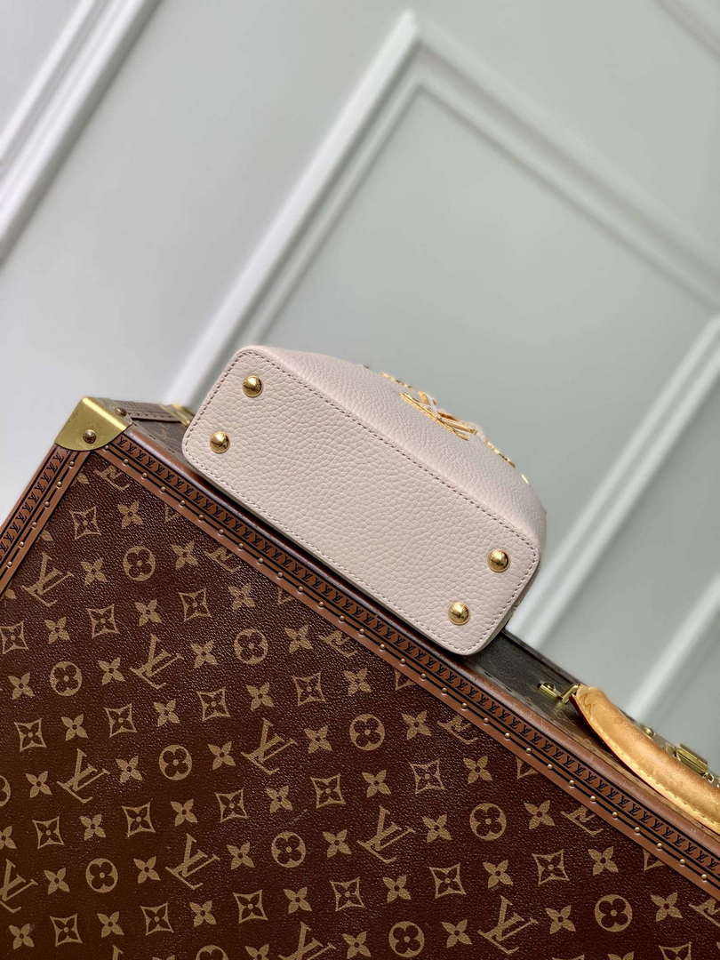 LV M11341 Louis Vuitton Capucines Mini Bag Galet Gray