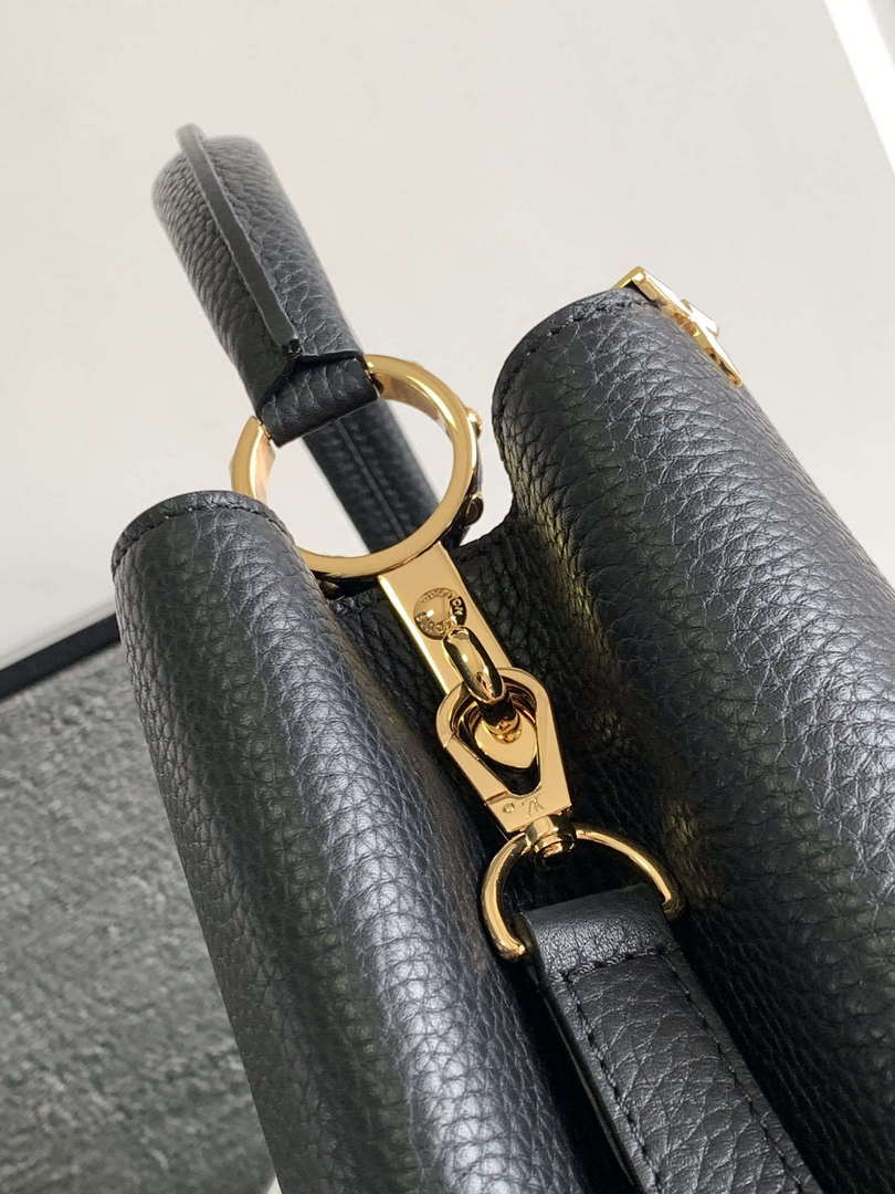 LV M11349 Louis Vuitton Capucines MM Handbag Black