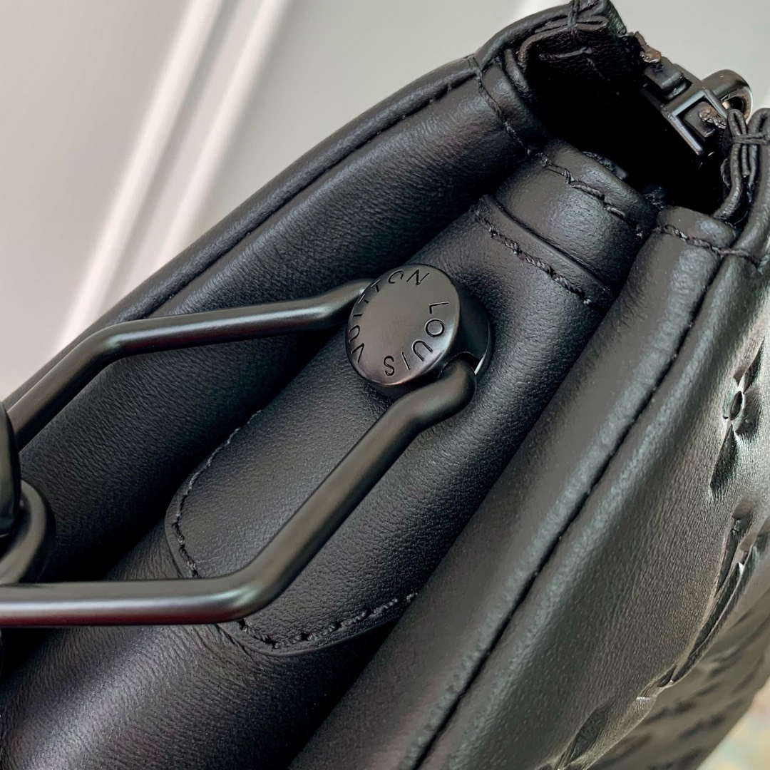 LV M11370 Louis Vuitton Coussin PM Handbag Black