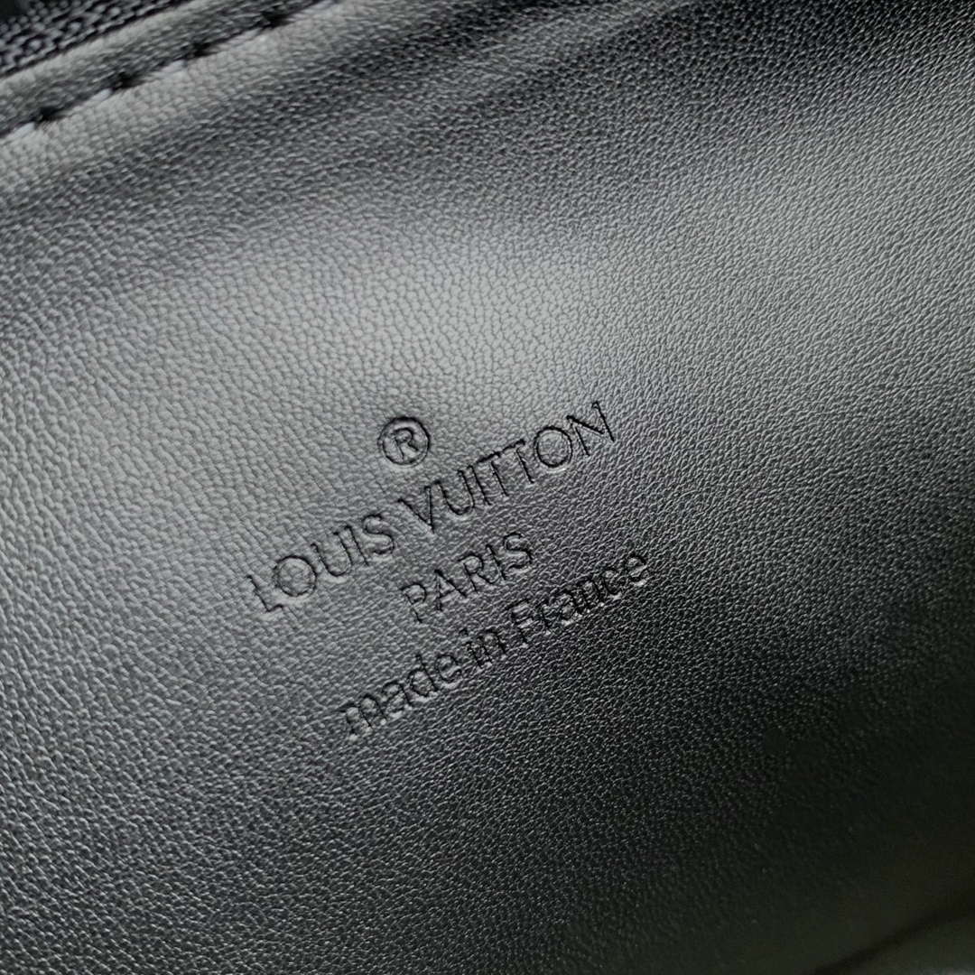 LV M11370 Louis Vuitton Coussin PM Handbag Black