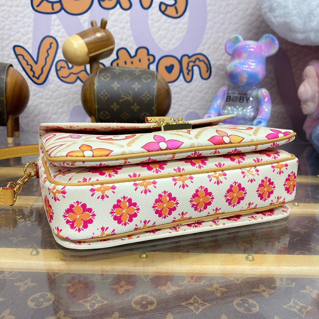 LV M11461 Louis Vuitton Pochette M¨¦tis Handbag Coral