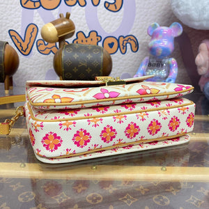 LV M11461 Louis Vuitton Pochette M¨¦tis Handbag Coral - Default Title - View 4